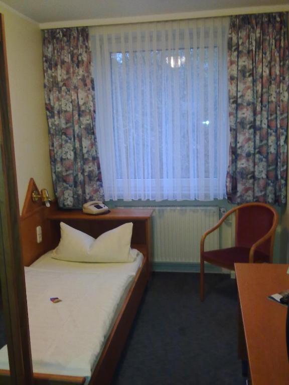 Autobahn Hotel Pfungstadt Ost الغرفة الصورة